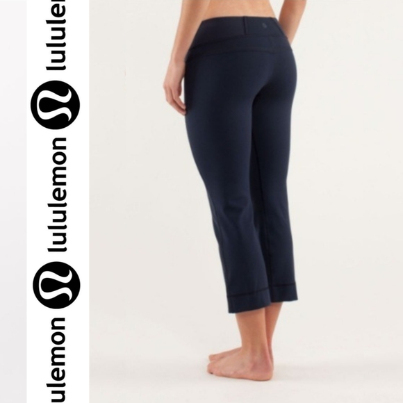 Lululemon | Black Power Up Cropped straight leg leggings - Picture 9 of 14